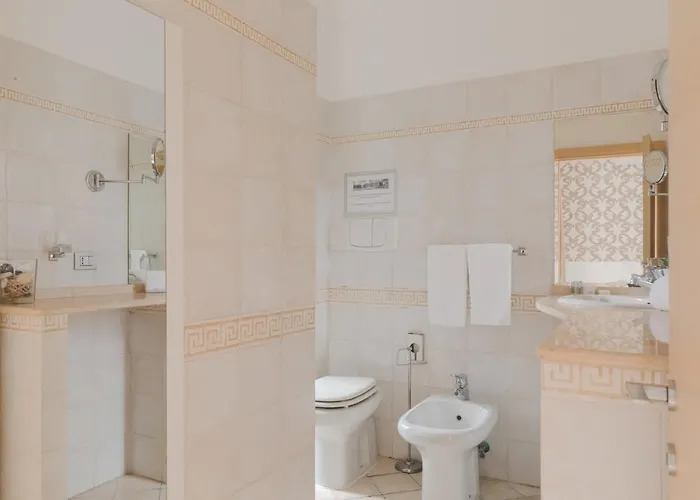 Residenza Il Giglio Pensión 4*