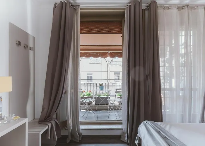 Residenza Il Giglio Πανσιόν 4*